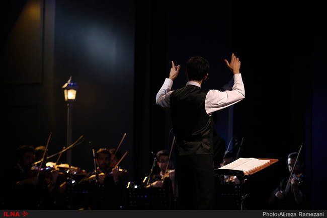 کنسرت ترانه های قدیمی به رهبری نیما فاتحی