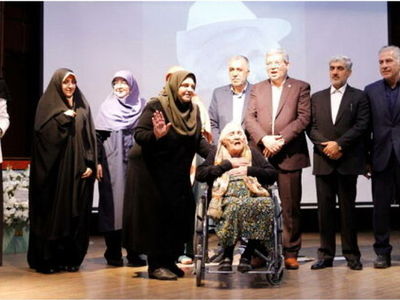 معاون امور زنان و خانواده رییس‌جمهور از ثمینه باغچه‌بان تجلیل کرد

