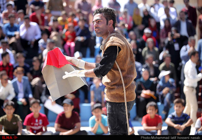 سیزدهمین جشنواره بین‌المللی تئاتر خیابانی مریوان  