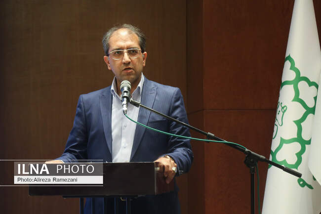  علی مفاخریان