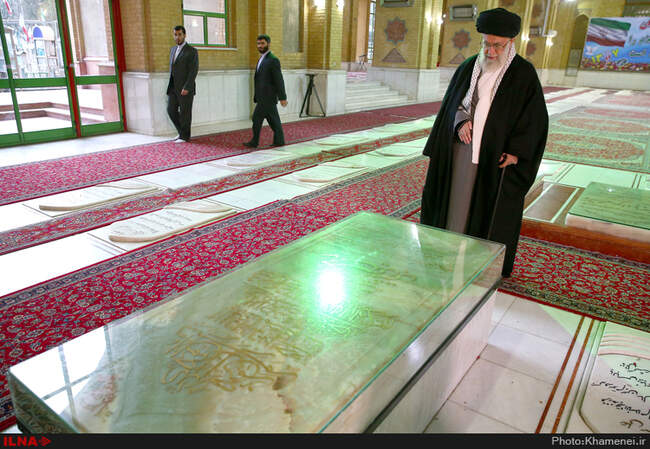 حضور رهبر انقلاب در مرقد مطهر امام راحل و گلزار شهدای بهشت زهرا