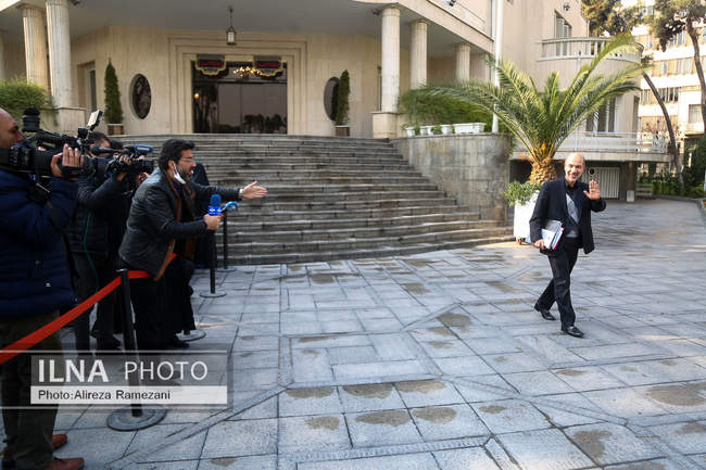 در حاشیه جلسه امروز هیئت دولت