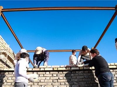 ساخت ۱۰۰ مسکن از سوی بسیجیان یزدی/ آبرسانی به ۵۸ روستا در شهرستان خاتم