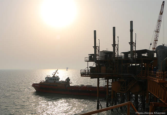 نخستین سکوی نفتی خلیج فارس