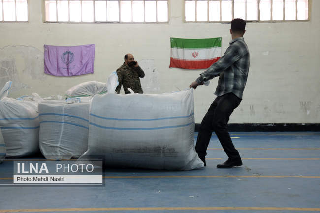 ارسال کمکهای شرکت دخانیات ایران به مردم زلزله زده خوی