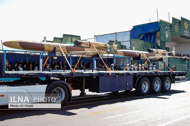 مراسم رژه روز ارتش با حضور رئیس جمهور