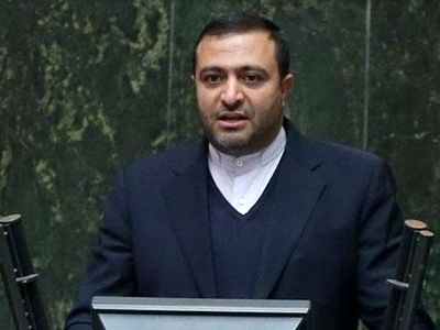 رئیس مجلس با تشکیل جلسه فوق العاده با وزیر اقتصاد مانع تغییر ساختار مدیریت سهام عدالت شود