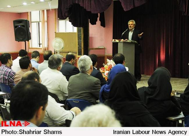 دبیرکل خانه کارگر در همایش کارگران پیمانی