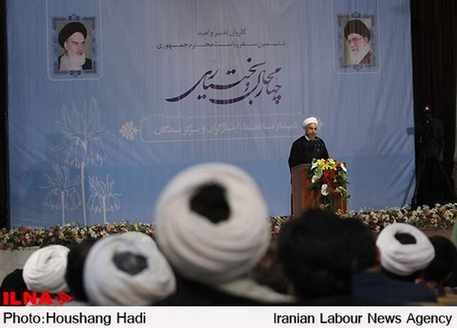 دیدار علما، ایثارگران و نخبگان چهار محال و بختیاری با رییس جمهور