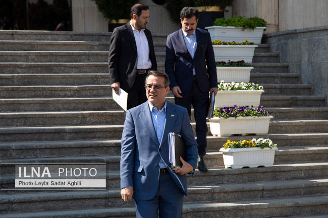 حاشیه جلسه هیات دولت- 6 اسفند