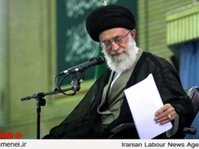 رهبر معظم انقلاب با عفو و تخفیف مجازات تعدادی از محکومان موافقت کردند