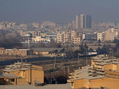 آلاینده‌های هوا در اراک و شازند همچنان فراتر از استانداردهای زیست‌محیطی 