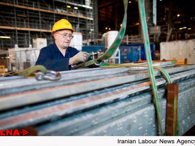 تعویق 16 ماه حقوق کارگران «قفل کار» و احتمال تعطیلی کارخانه 