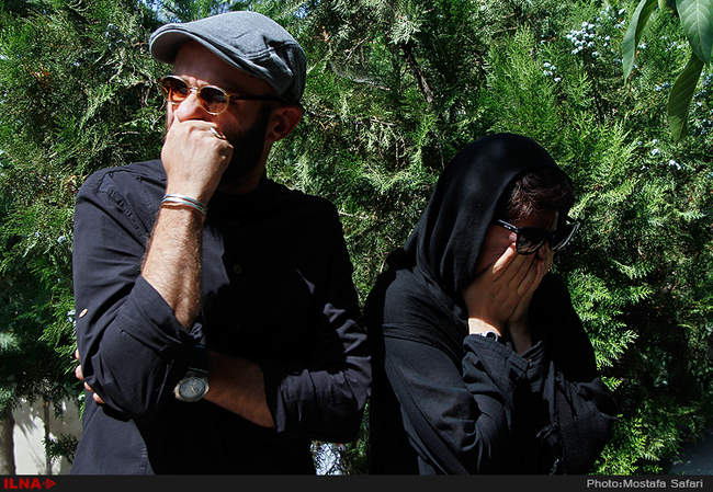 مراسم خاکسپاری پیکر عباس کیارستمی در لواسان