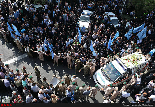 مراسم تشییع پیکر جان‌ باختگان فاجعه منا در تهران/2