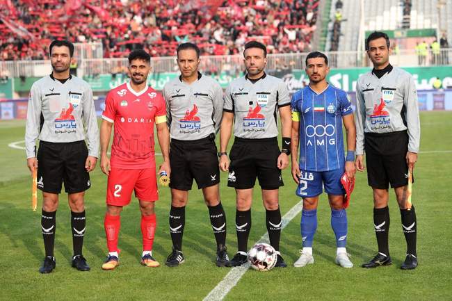 دیدار تیمهای استقلال تهران و پرسپولیس تهران