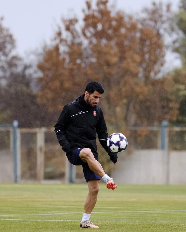 گزارش تصویری تمرین تراکتور در هوای بارانی