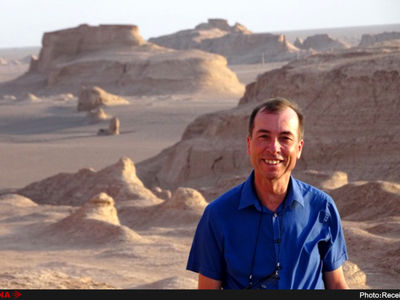 جوانان فرانسوی‌ برای ماجراجویی و مسن‌ترها برای آشنایی با فرهنگ‌ ایرانی ، به ایران می‌کنند/ در فرانسه، ایرانی‌ها را افرادی تحصیل‌کرده، آرام و مغرور به کشورشان می‌دانند
