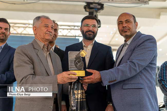 آیین تجلیل از پیشکسوتان هنر عکس استان قزوین