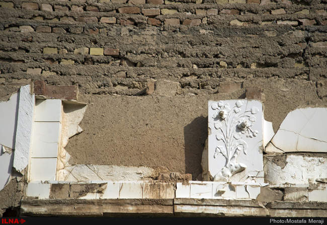 وضعیت نابسامان خانه های کلنگی شهرداری در خیابان فاطمی (دورشهر) قم