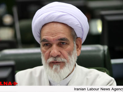 دیدار  یزدی٬ موحدی کرمانی و مصباح برای وحدت اصولگرایان است