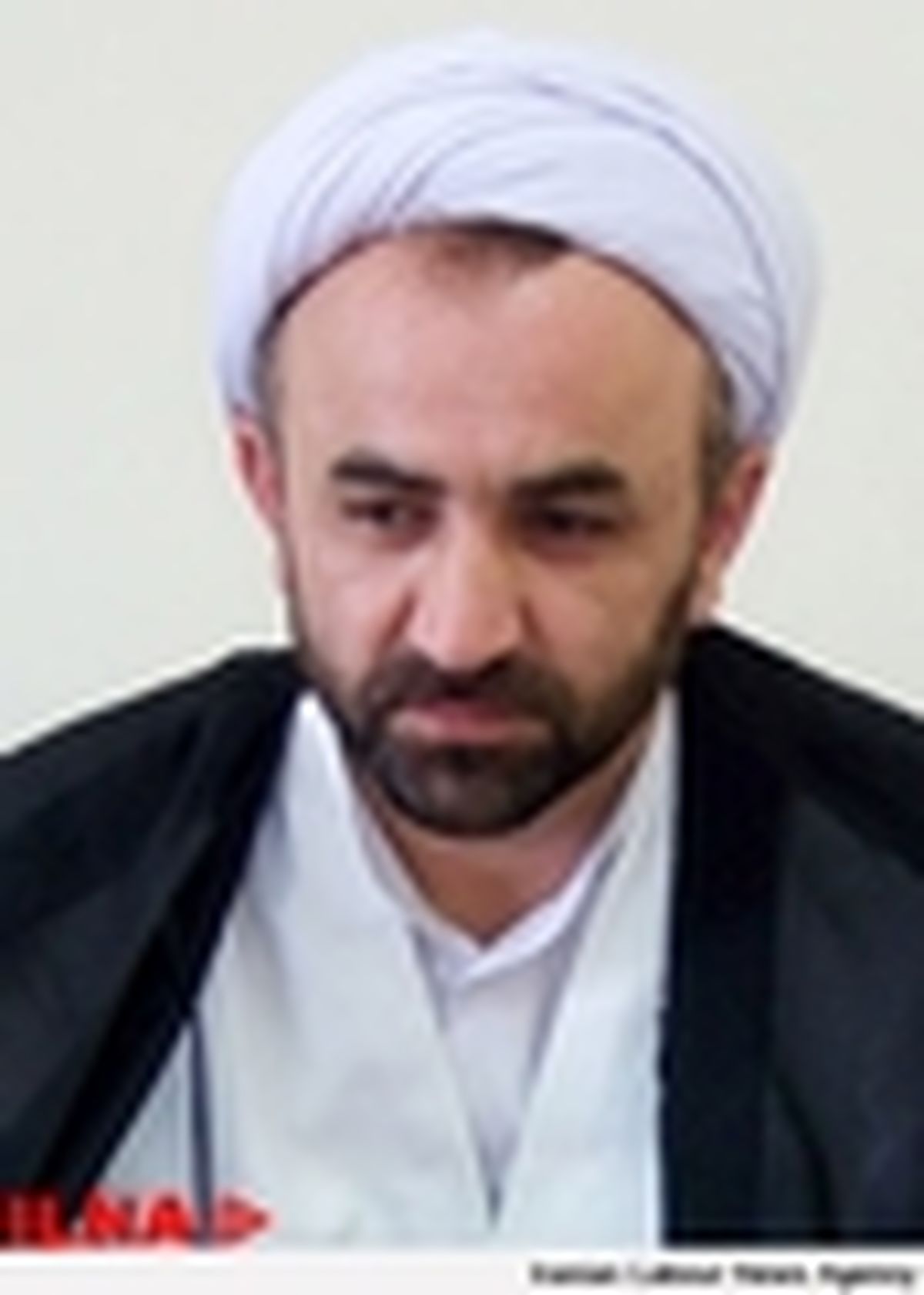 شهیدان رجایی و باهنر بهترین الگو برای مدیران و دولتمردان هستند