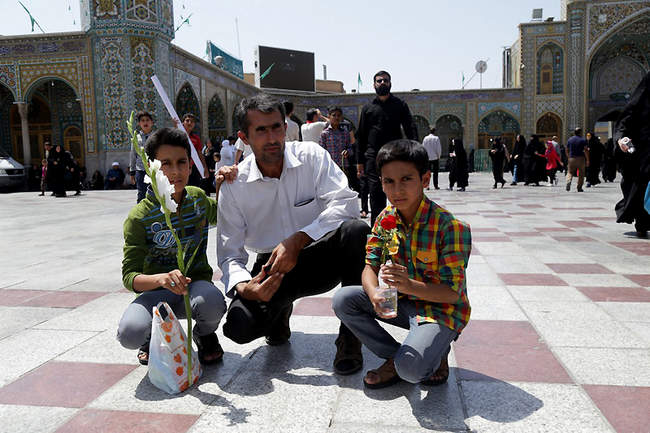 حال و هوای زائران در روز میلاد حضرت فاطمه معصومه(س)