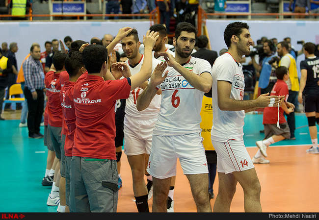 مسابقه‌ی تیم‌های ملی والیبال ایران و صربستان