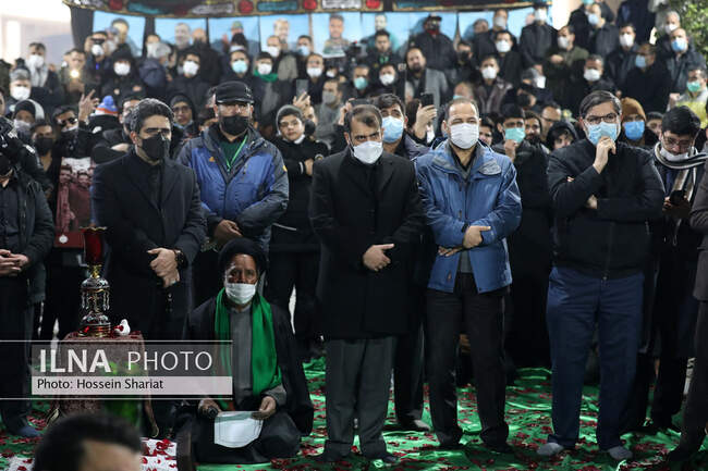 تدفین سه شهید گمنام در عرصه میدان شهدای مشهد