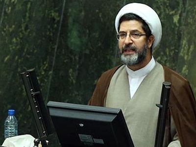 ردی از مسائل فراقوه‌ای در برنامه‌های دولت سیزدهم نمی‌بینیم/ آقای رئیسی مراقب باشید که بانک‌ها زمینتان نزنند