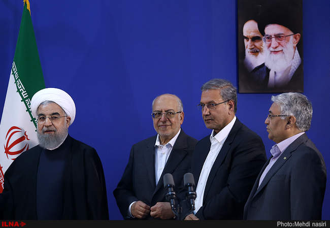 بازدید رئیس جمهور از شرکت داروسازی رازک و رو نمایی از داروهای جدید