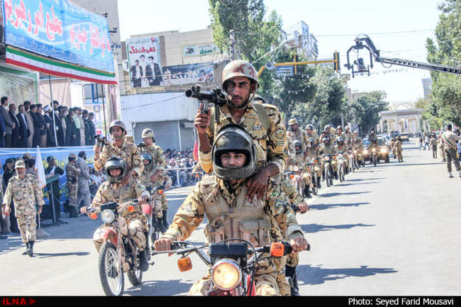 رژه نیروهای مسلح در اردبیل