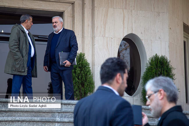 حاشیه جلسه هیات دولت - ۲۸ آذر