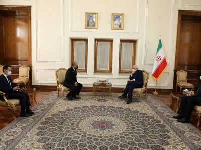 سفیر مالزی با ظریف دیدار و خداحافظی کرد