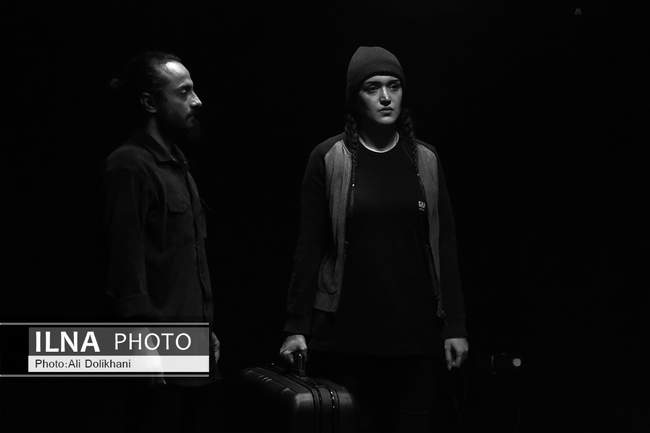 نمایش «رانده» جواد انصاری در تئاتر مستقل لور بندرعباس