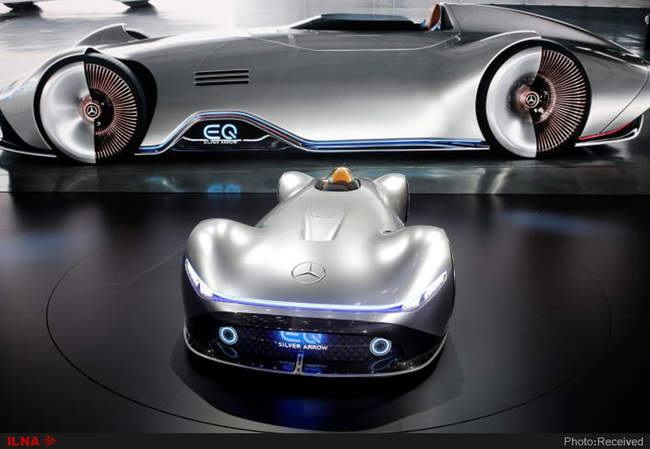 نمایشگاه خودرو در پاریس