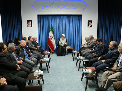 مسئولان با درآمد میلیونی، مشکلات کارگران را حس نمی‌کنند 