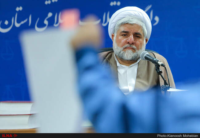 از درگیری لفظی زنجانی با وکیل وزارت نفت تا اخراج متهم ردیف اول