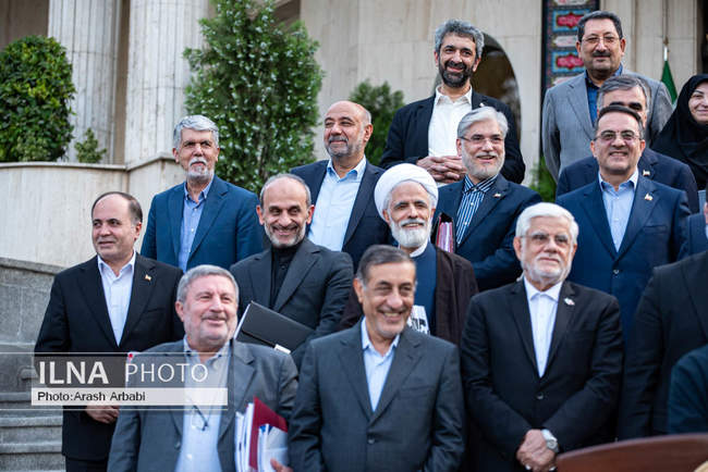  حاشیه جلسه هیات دولت