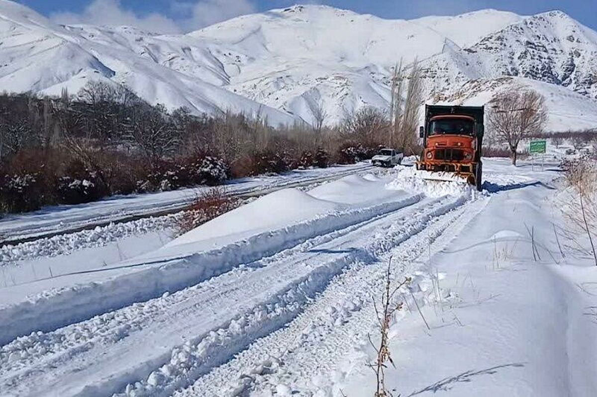 هشدار پلیس راه درباره لغزندگی شدید جاده‌های اصفهان