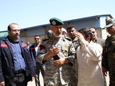 امیر دریادار سیاری با مدیرعامل شرکت فولاد اکسین خوزستان دیدار کرد