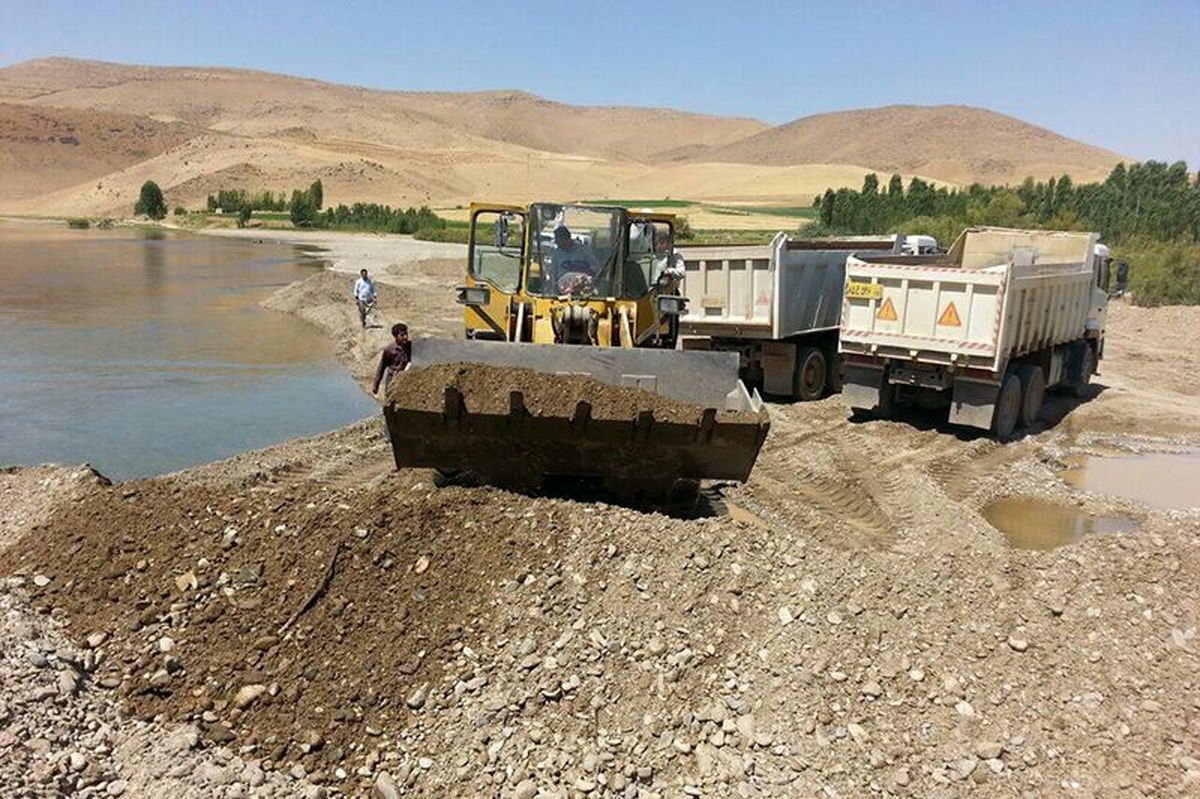 کشف بیش از ۴۱۰ تن شن و ماسه قاچاق در شهرستان رشت