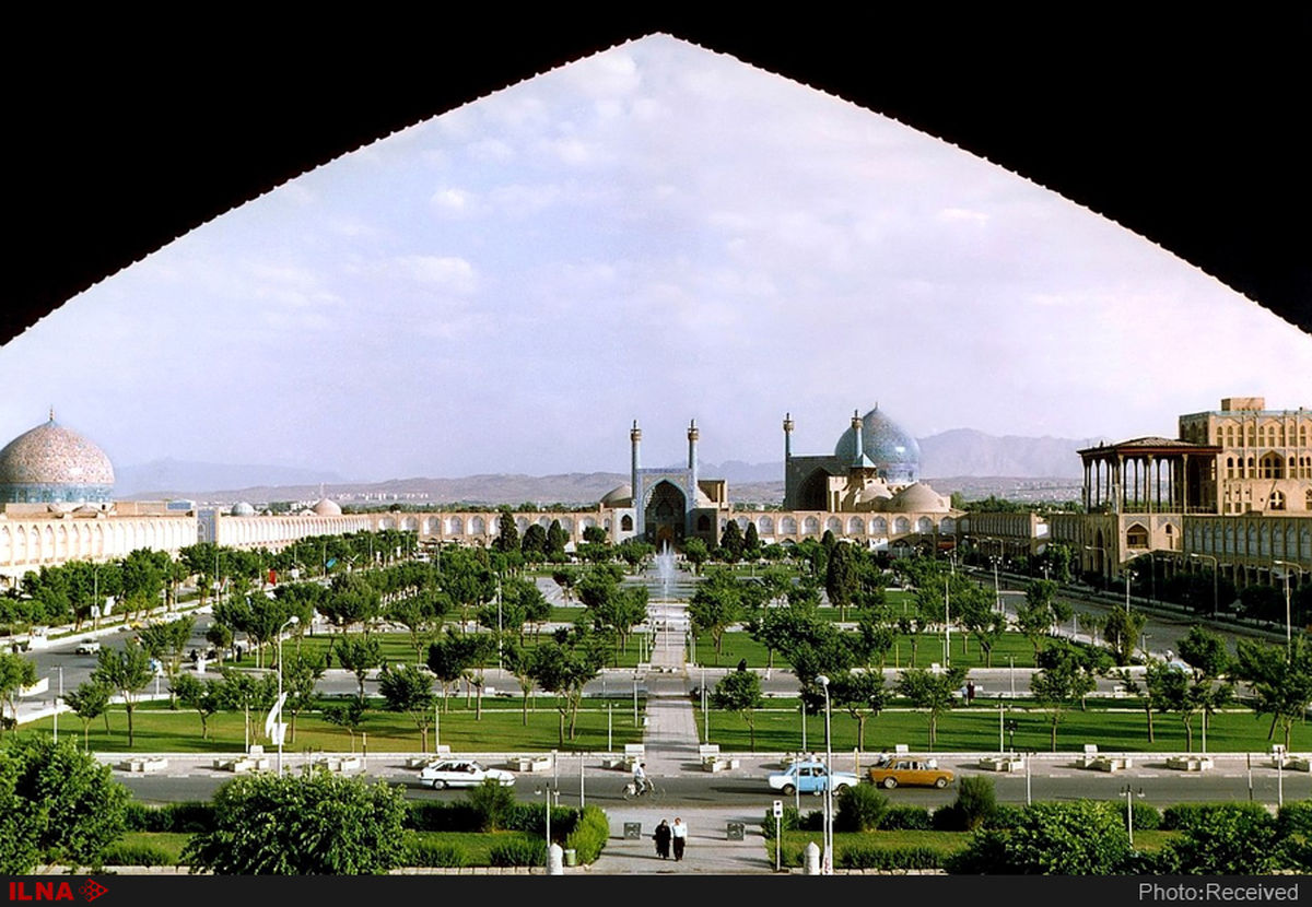 اصفهان به سختی از بحران بی آبی تابستان عبور کرد/ با چند هزار تانکر به داد فضای سبز اصفهان رسیدیم