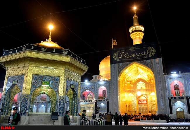 مراسم خطبه خوانی شب شهادت امام رضا (ع) در حرم رضوی