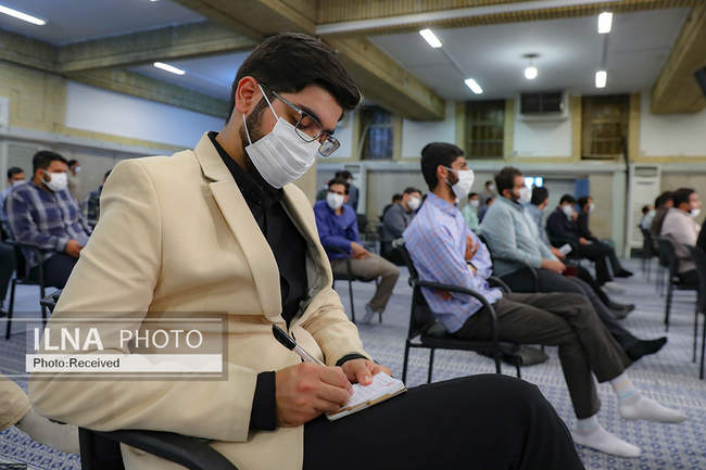 دیدار جمعی از دانشجویان و نمایندگان تشکلهای دانشجویی با مقام معظم