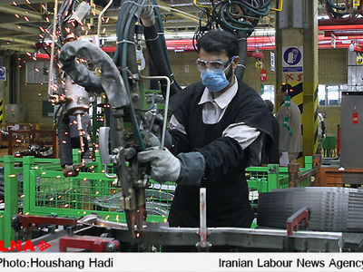 خودروسازان و قطعه‌سازان به‌‌جای فرافکنی و تهدید حاکمیت از کارگران عذرخواهی کنند/خصوصی‌سازی را خاص‌سازی کرده‌اند/برای رسیدن به خواسته‌های نامشروعشان کارگران را سنگر کرده‌اند