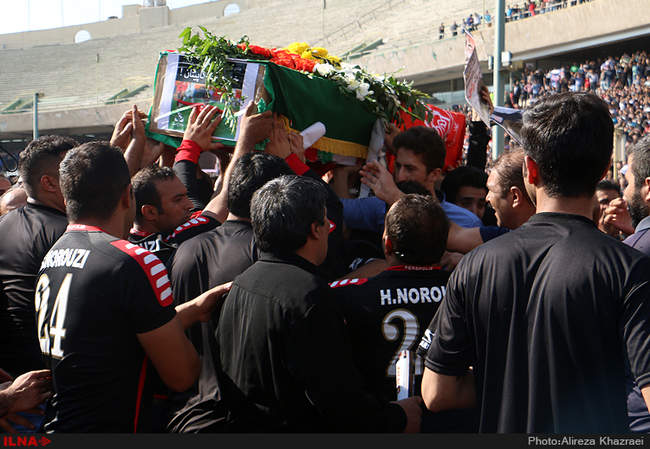 مراسم تشییع پیکر هادی نوروزی کاپیتان تیم فوتبال پرسپولیس