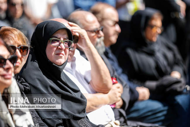 تشییع پیکر زنده‌یاد «احمد پژمان»