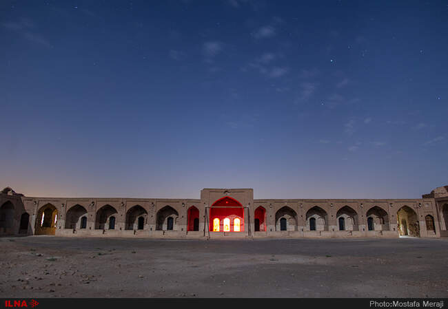 نماهای شبانه کاروانسرای ساسانی دیرگچین