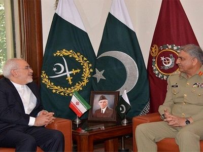 ظریف با فرمانده ارتش پاکستان دیدار کرد